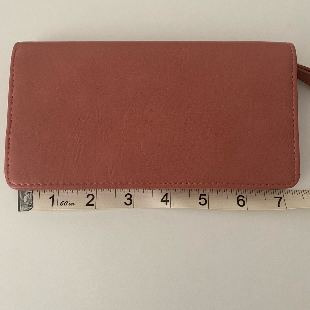 NEW! Universal Thread Wallet - Picture 8 of 9